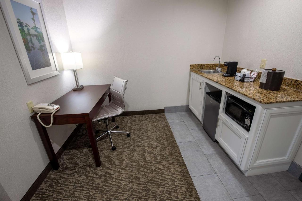 Best Western Plus Lafayette Vermilion River Inn & Suites Zewnętrze zdjęcie